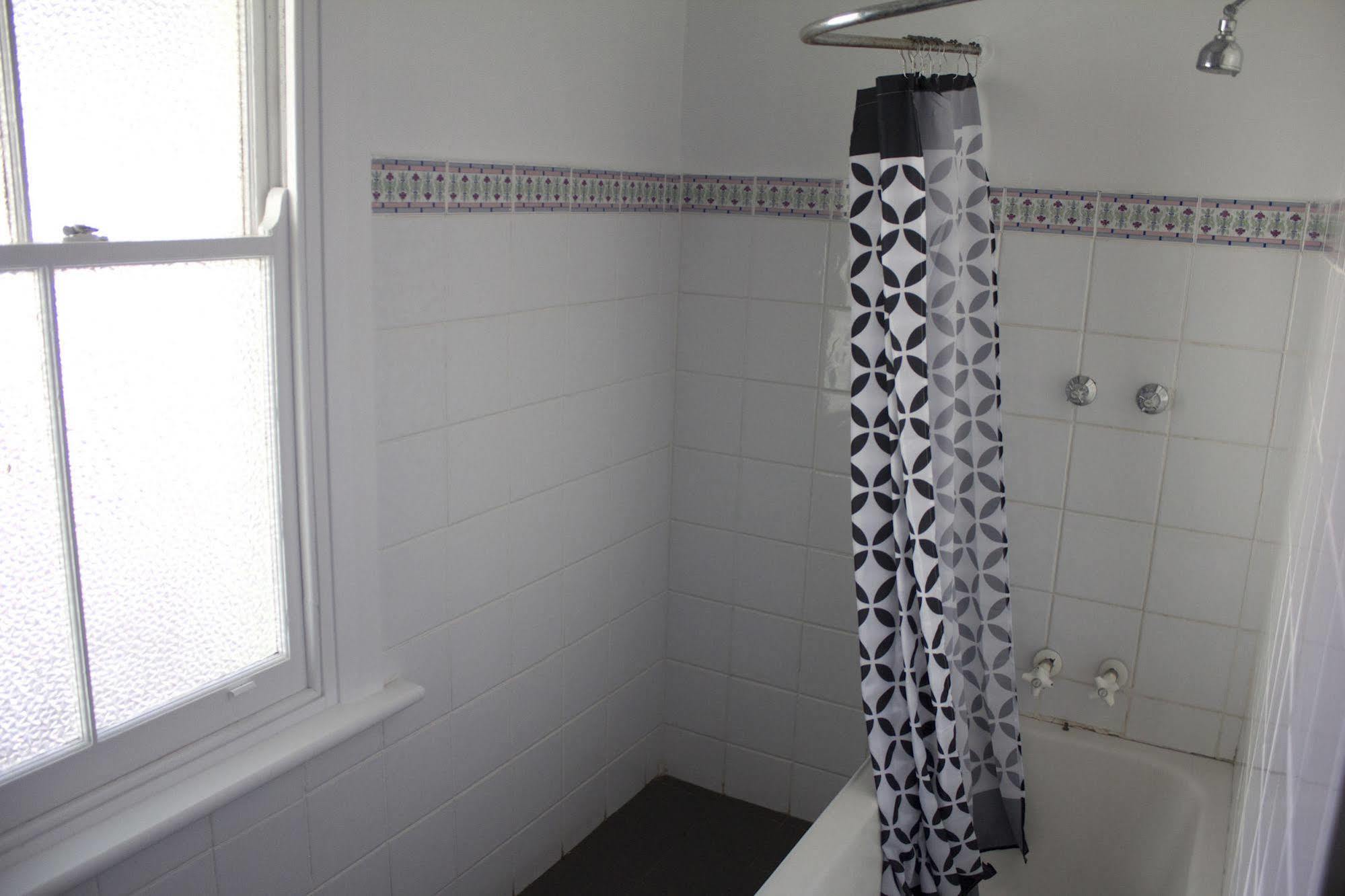 Court House Hotel Boorowa Екстер'єр фото